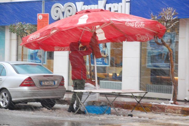 Keşanlılar bembeyaz bir güne uyandı G2