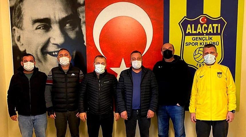 Alaçatıspor, yeni teknik direktör ile anlaştı