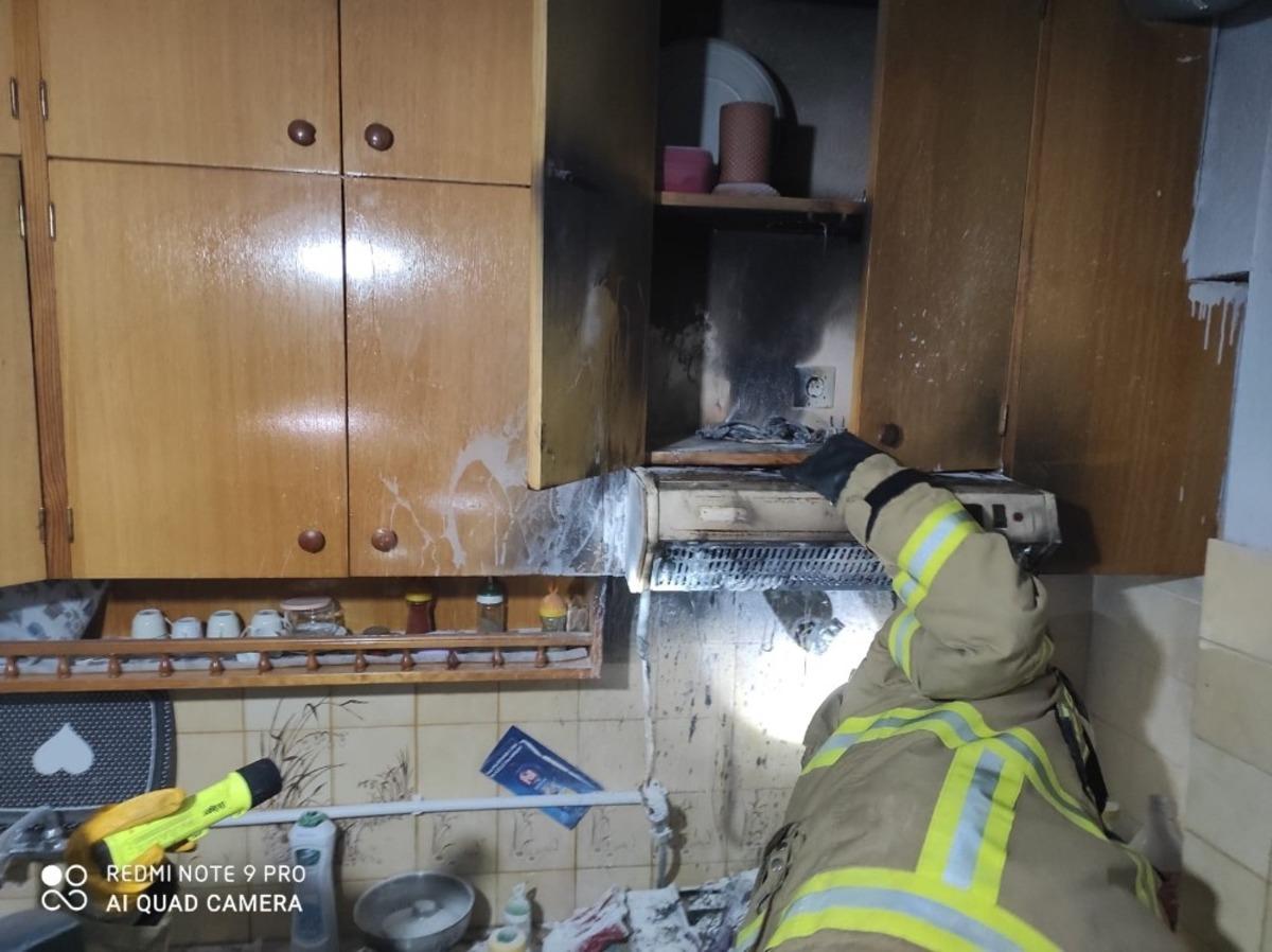 Balıkesir&rsquo;de ev yangını