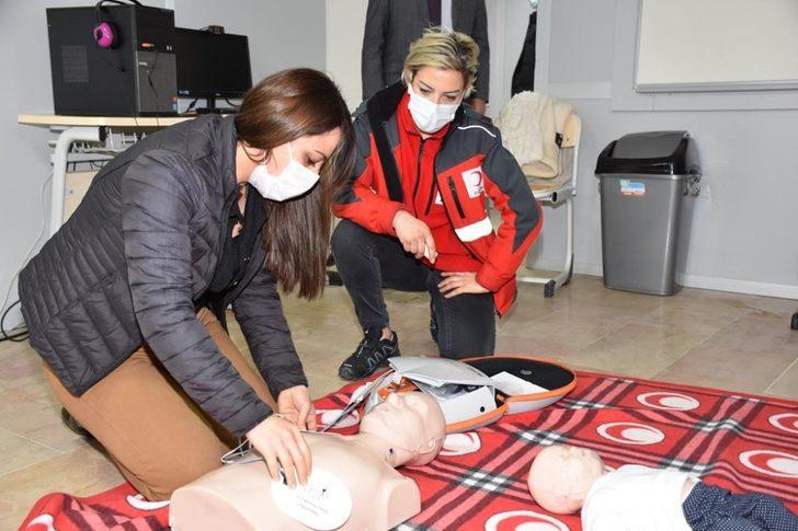 Şehzadeler Belediyesi personeline ilkyardım dersi G2