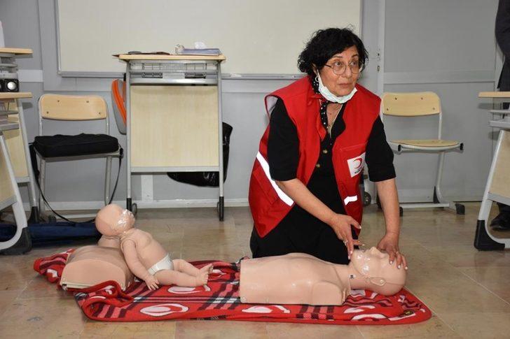 Şehzadeler Belediyesi personeline ilkyardım dersi G3