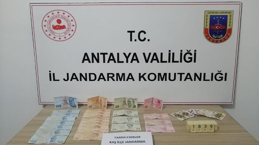 Jandarmadan çoban çadırına kumar baskını