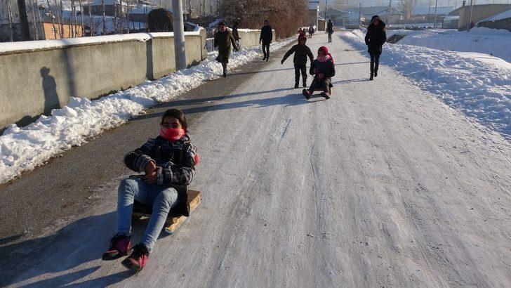 Kar yağışı en çok onları sevindiriyor G2