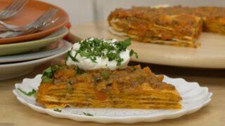 Hamur yoğurma ve açma derdi yok! Lavaştan yağlama tarifi orijinalini aratmıyor