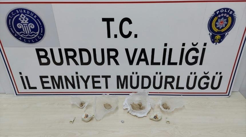 Burdur&rsquo;da zehir tacirleri, uyuşturucuyu balonların i&ccedil;ine sakladı