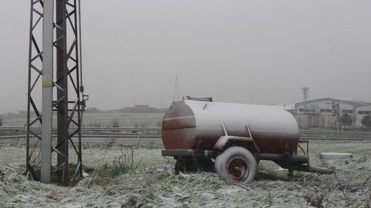 Bandırma’nın yüksek kesimlerinde kar yağışı etkili oldu G2