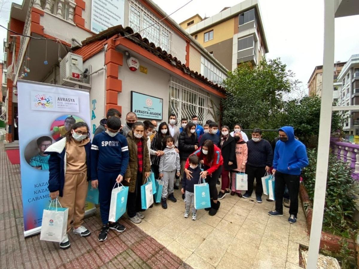 Maltepe&rsquo;de yarıyıl tatilinde &ccedil;ocuklara hediye s&uuml;rprizi