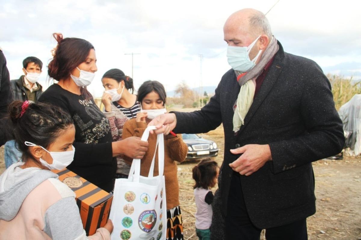 Başkan Ert&uuml;rk&rsquo;ten mevsimlik iş&ccedil;ilere yardım eli