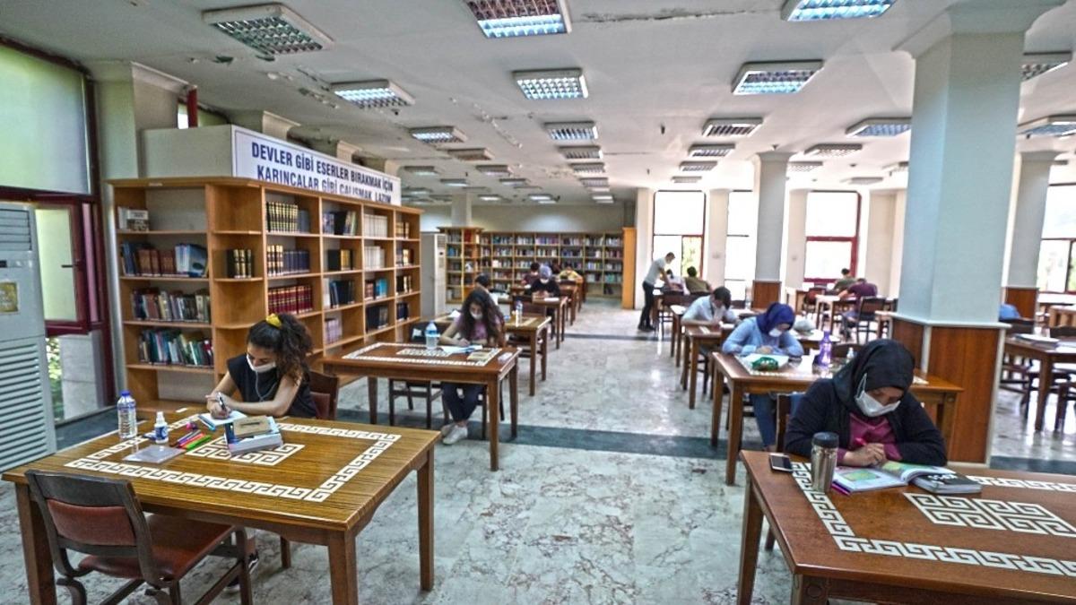Kahramanmaraş&rsquo;ta 25 k&uuml;t&uuml;phane yarıyıl tatilinde a&ccedil;ık