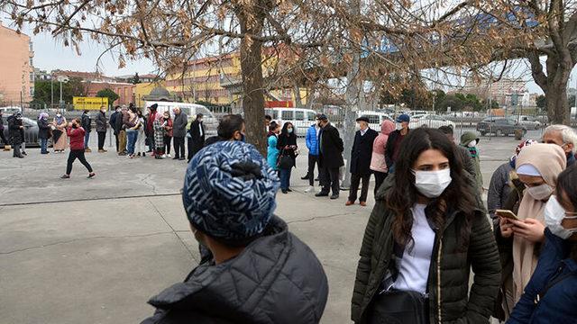 Avcılar'da İstanbulkart için HES kodu eşleştirme kuyruğu