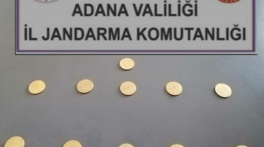 Adana&rsquo;da 11 altın sikke ele ge&ccedil;irildi
