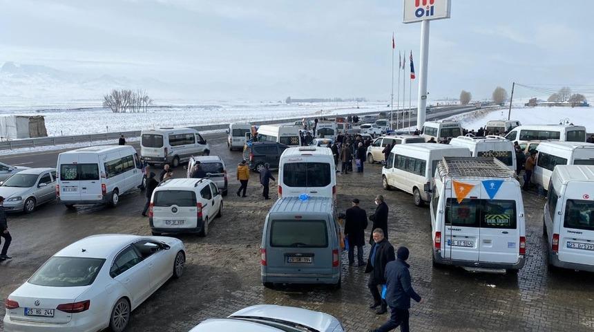 Başkan Sağlam ve Karataş&rsquo;dan &Ouml;z destek