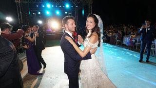 Azra Akın ile Atakan Koru evlendi