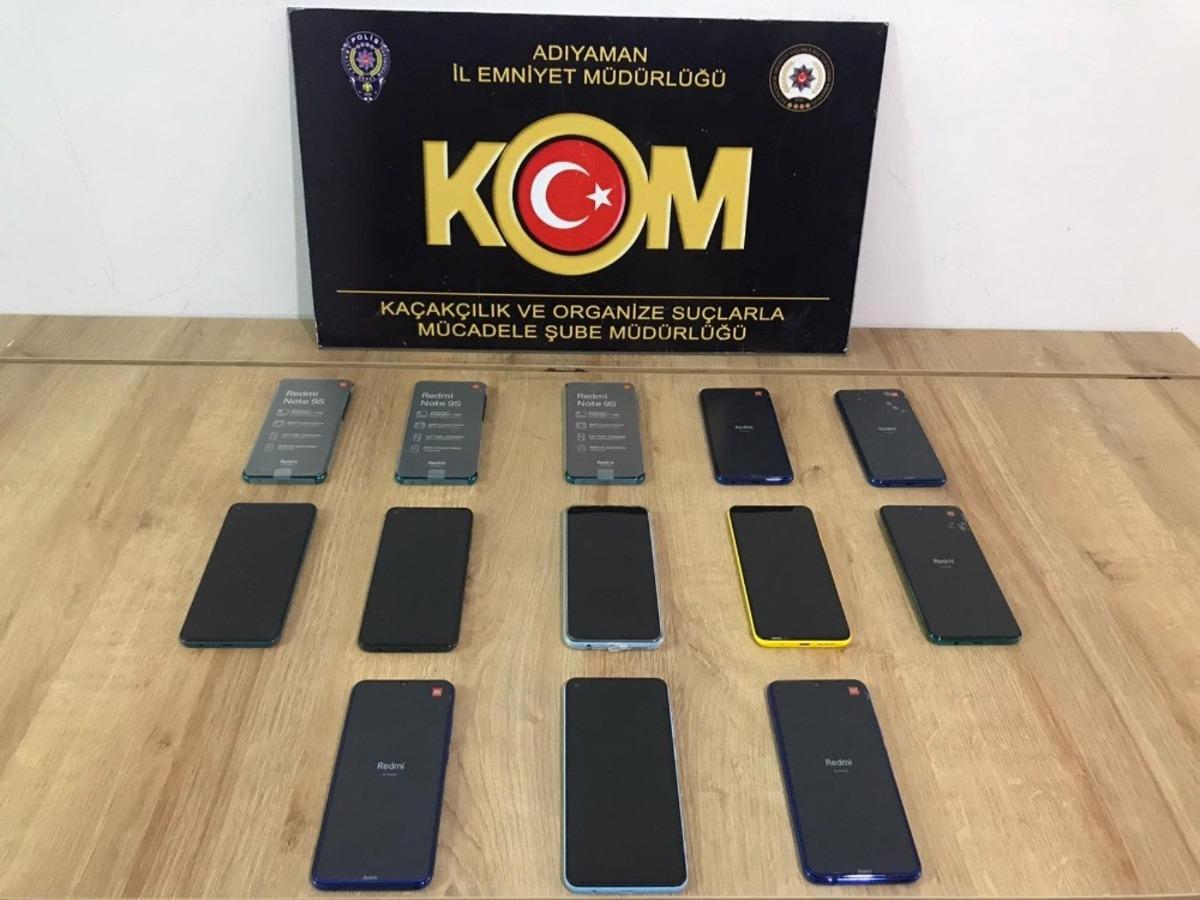Ka&ccedil;ak cep telefonu ve makaron ele ge&ccedil;irildi
