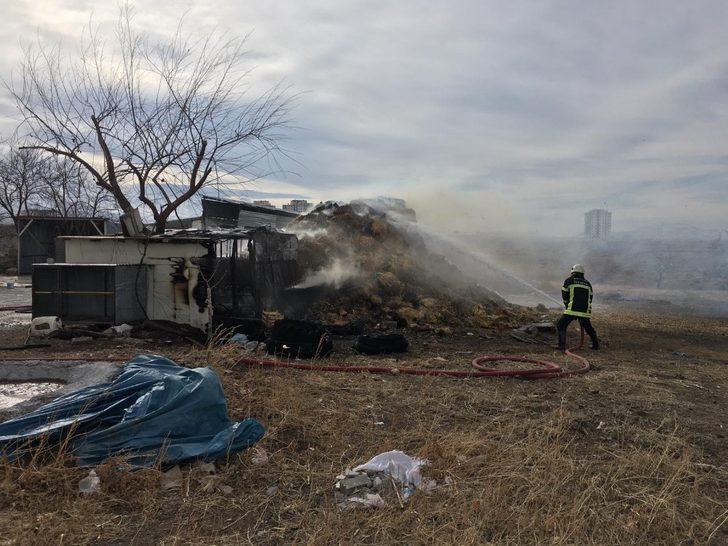 Alev alan saman balyaları ekipleri harekete geçirdi G1