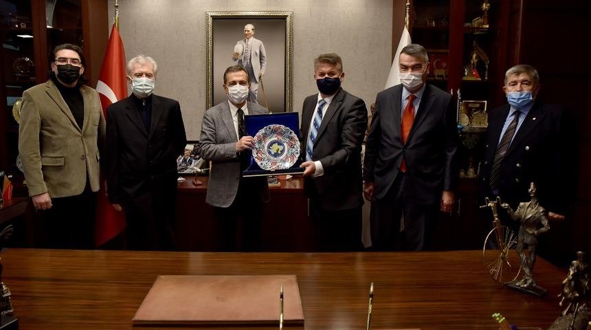 Başkan Ata&ccedil; Dobruca g&ouml;&ccedil;menlerini ağırladı