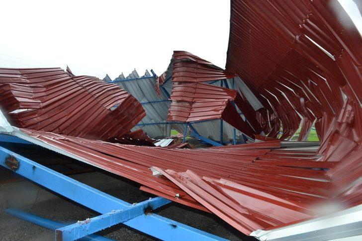 Milas’ta fırtına dev çatıyı kağıt gibi savurdu G5