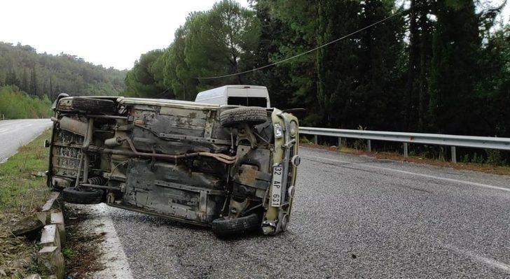 Kuşadası’nda otomobil takla attı, bir kişi yaralandı G2