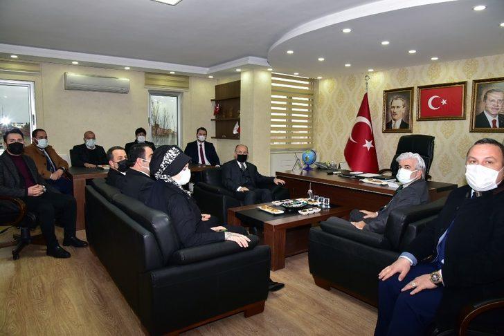 Vali Karadeniz’den siyasi parti il başkanlarına ziyaret G1