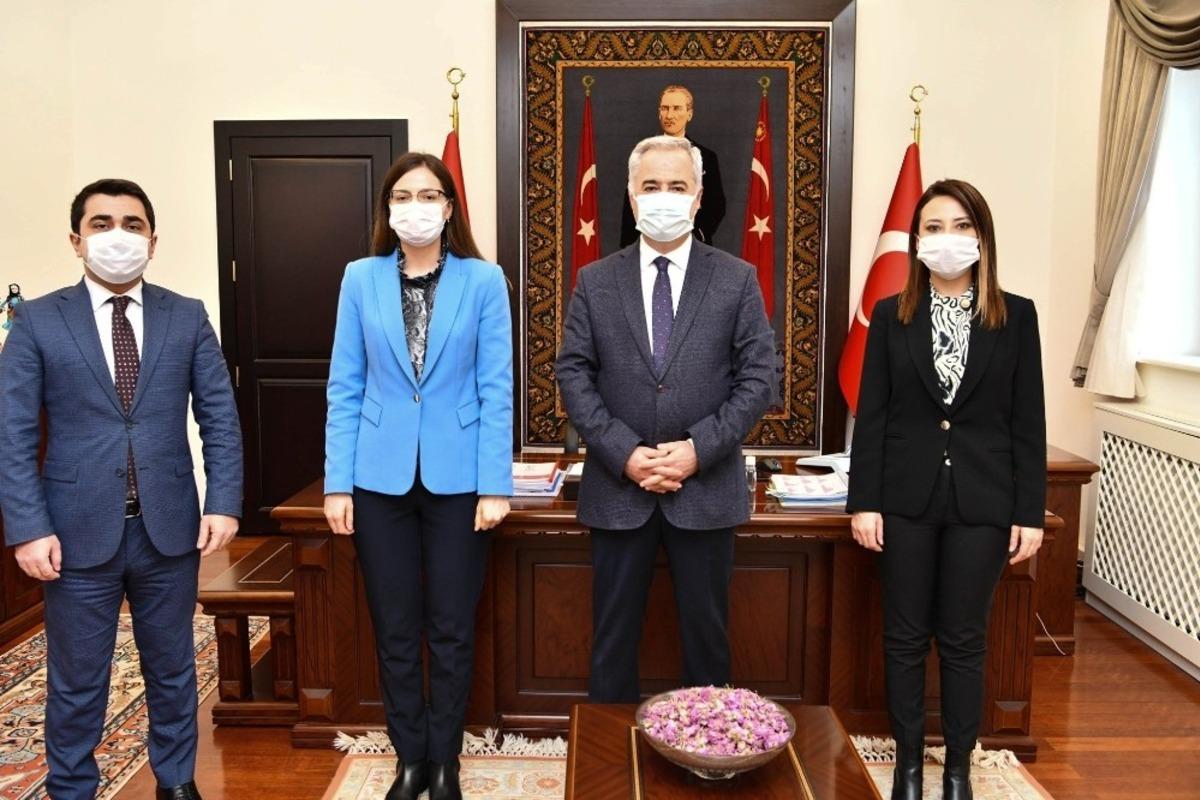 Isparta&rsquo;da g&ouml;rev s&uuml;releri dolan kaymakam vekilleri kente veda etti