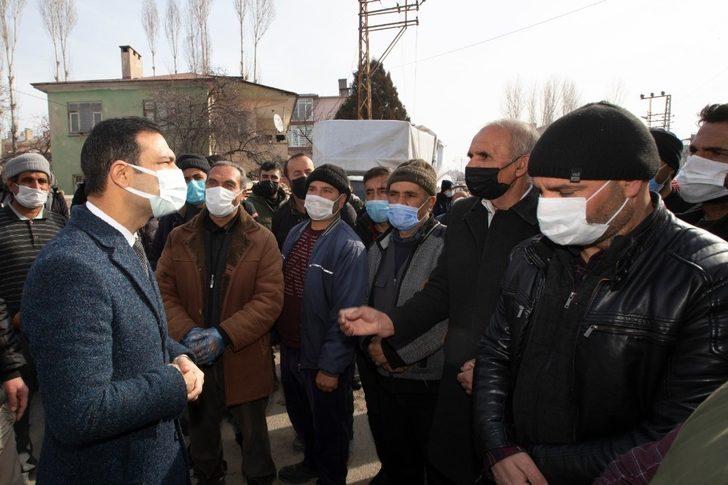 Başkan Vekili Aslan’dan pazar esnafına ziyaret G3