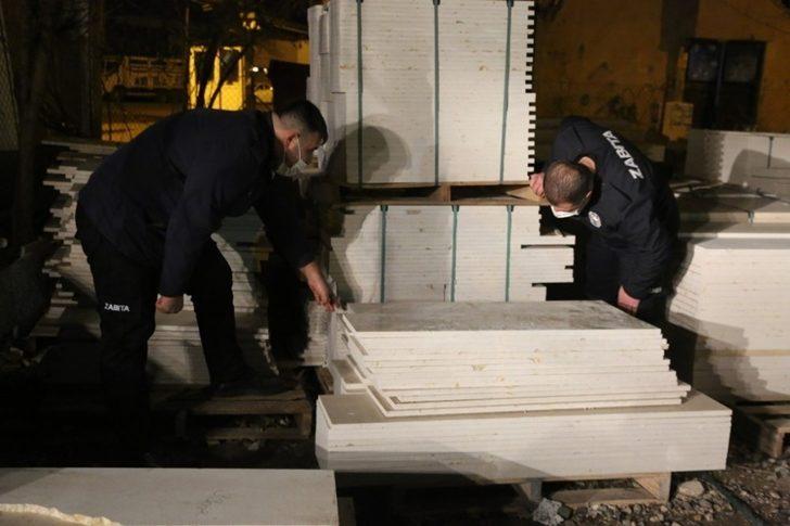 Mermer paletlerin arasına sıkışan kediyi itfaiye ekipleri kurtardı G4