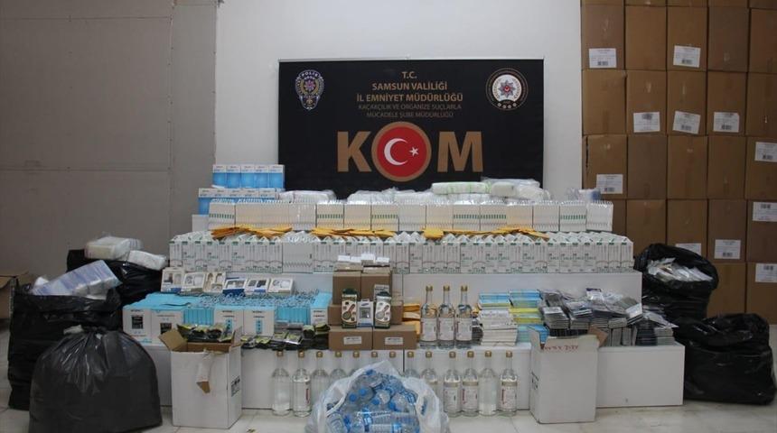 Samsun'da sahte alkol ve faturasız &uuml;r&uuml;n operasyonu: 6 g&ouml;zaltı