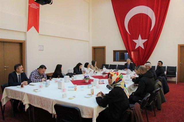 İl Müdürü Kurt’tan Amasya halkına ‘koruyucu aile’ çağrısı