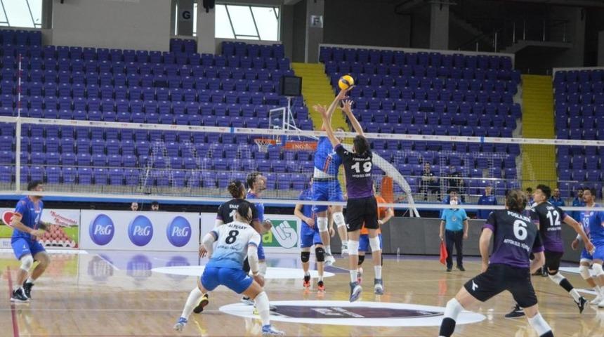 Efeler Ligi: Afyon Belediye Yüntaş: 3 - İstanbul Büyükşehir Belediyespor: 1