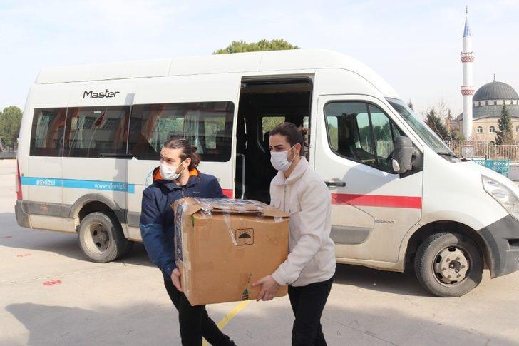 Üniversiteli gençlerden okullara spor malzemesi G1