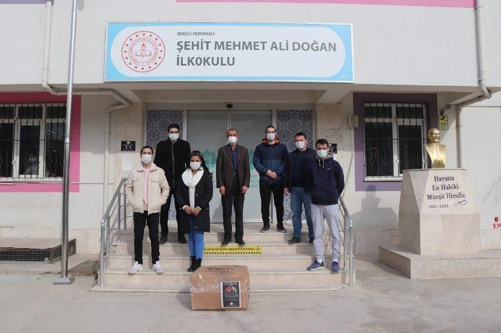 Üniversiteli gençlerden okullara spor malzemesi G3