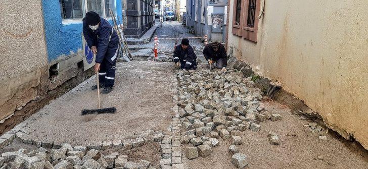 Ayvalık’ta tarihi kent sokaklarına zar taşı G2