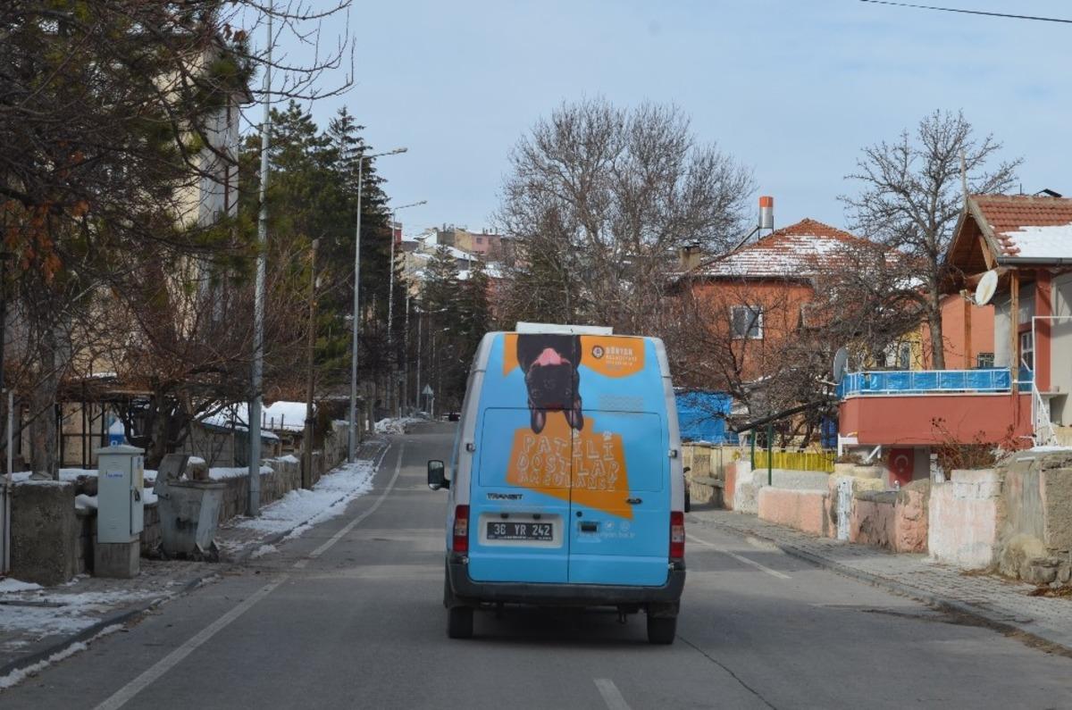 Patili Dostlar Ambulansı B&uuml;nyan&rsquo;da yollarda