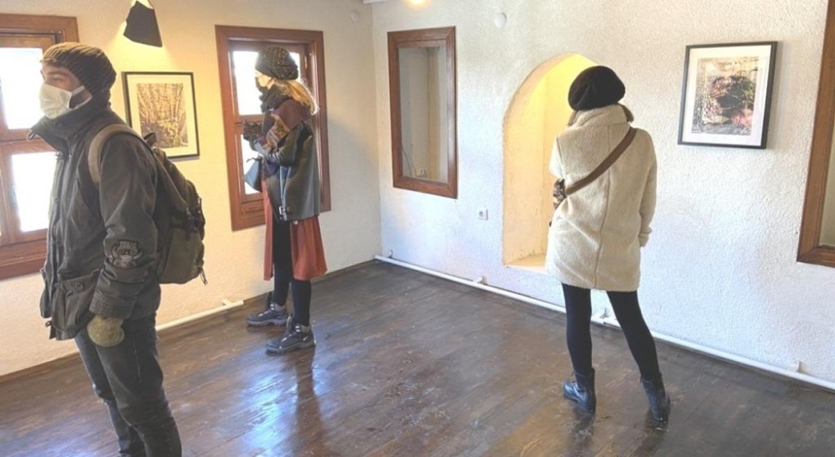 &Ouml;ğretim &Uuml;yesi Kılı&ccedil;kaya&rsquo;dan &ldquo;Doğadan İzler&rdquo; sergisi