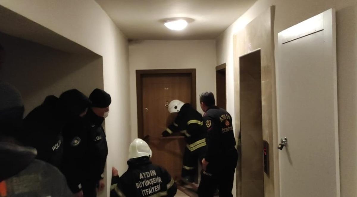 Elektrik kontağından &ccedil;ıkan yangın paniğe neden oldu