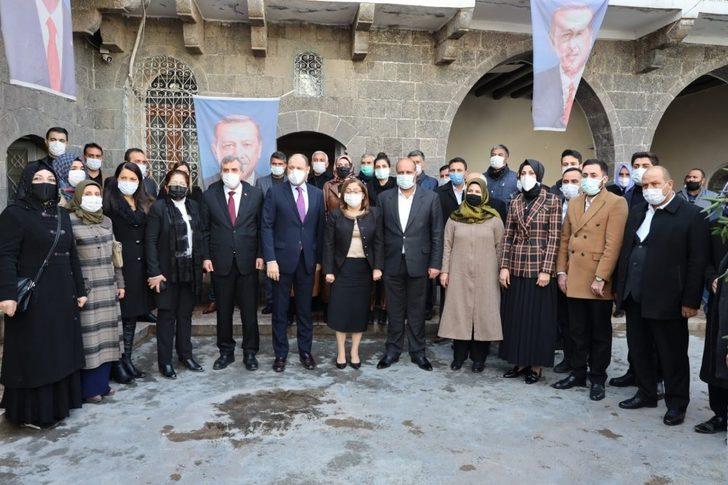 Beyazgül ve Şahin Siverek’te temaslarda bulundu G2