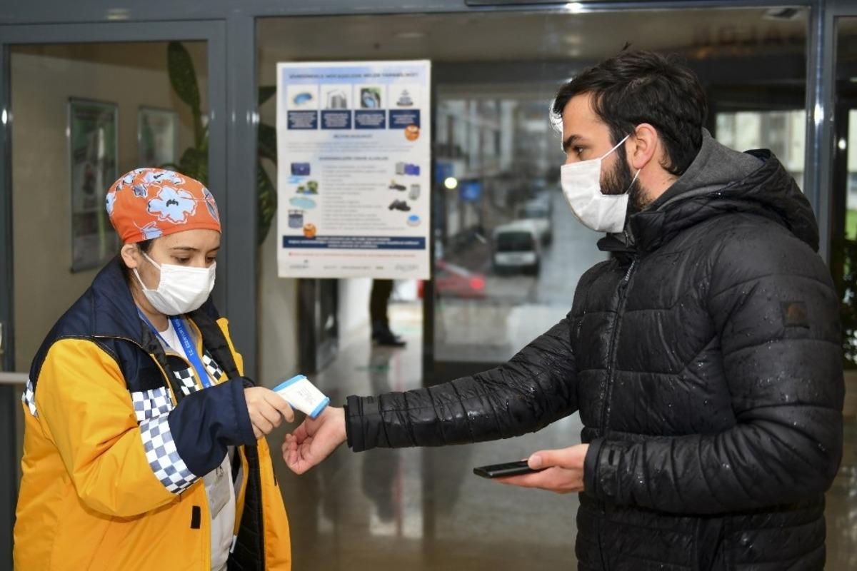 Esenyurt&rsquo;ta, ESBİM aracılığıyla 200 kişi daha istihdam edildi