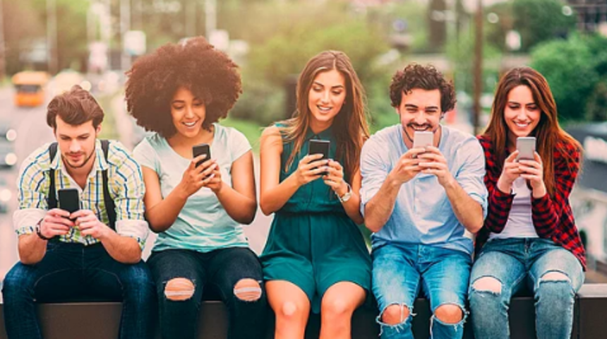 &lsquo;Z kuşağı bilmez&rsquo; diyerek s&uuml;rekli dışlanan bir jenerasyon! Z kuşağı kimdir? T&uuml;rkiye&rsquo;de Z kuaşağını kimler oluşturuyor?