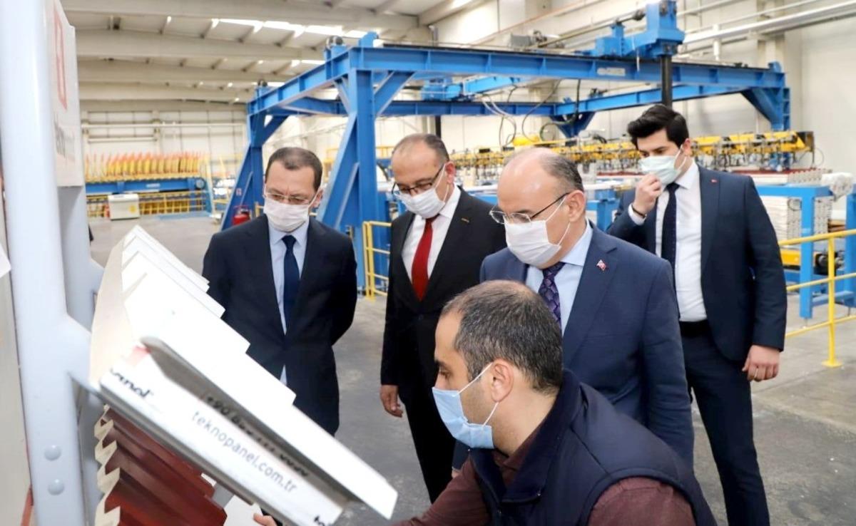 Manisa Valisi Karadeniz, Teknopanel tesisini gezdi