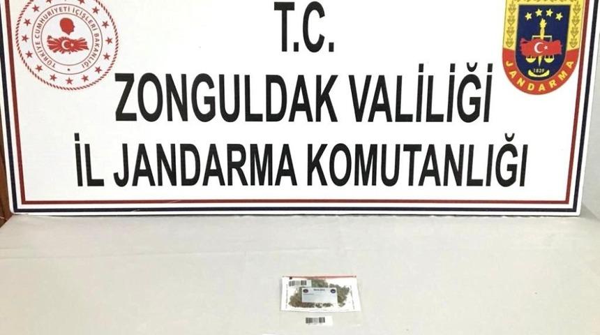 Uyuşturucu madde kullanan 3 kişi yakalandı
