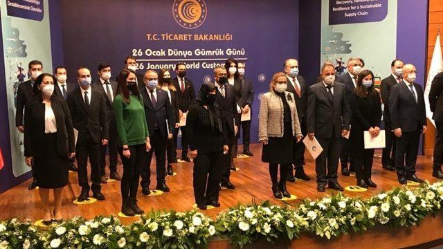 Bakan Pekcan’dan Kileci ve Altunkaya’ya DGÖ Liyakat Sertifikası