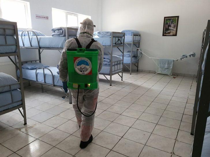 Melikgazi’de 25 araç, 50 personel ile dezenfekte çalışmaları devam ediyor G2