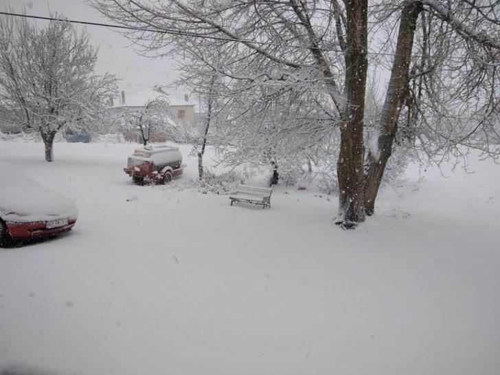 Konya’nın ilçelerinde etkili kar yağışı G2