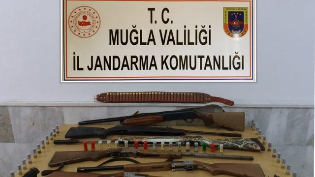 Muğla Jandarma KOM’dan kaçak silah operasyonu