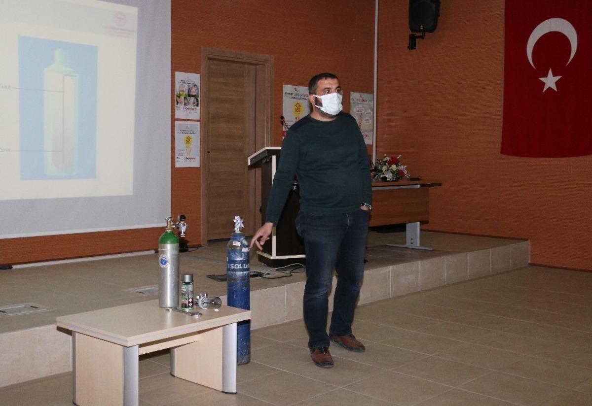 Elazığ&rsquo;da sağlık ve bakım personeline eğitim