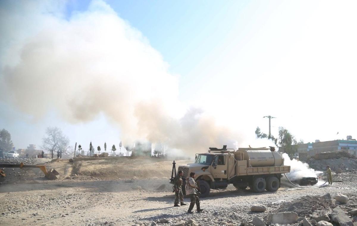 Afganistan&rsquo;da askeri araca saldırı: 3 yaralı