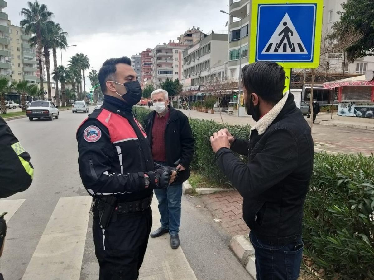 Polisin yayalarla sınavı