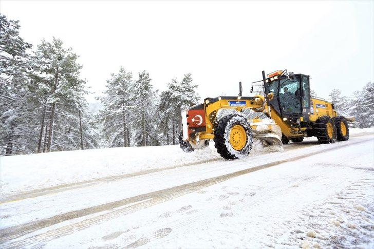 Başkan Gürün kar küreme çalışmalarını inceledi G2