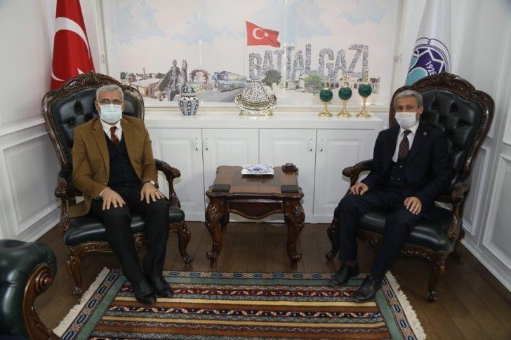 Türkmen dostu Başkan Güder’e teşekkür ziyareti G2