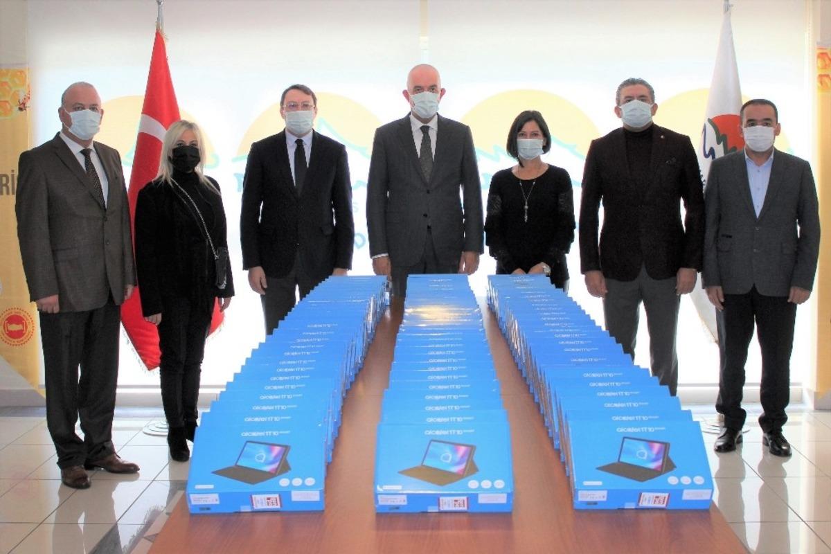 Marmaris Ticaret Odası&rsquo;ndan tablet desteği